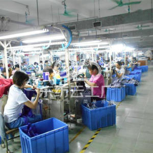 衣品柜服饰有限公司