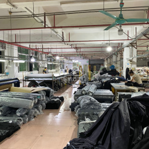 广州莉辉服装厂