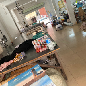 广州洋洲服饰厂