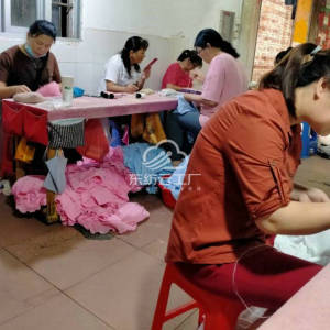 天天手工钉珠厂