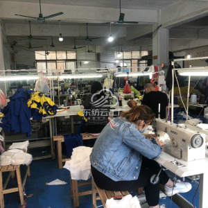 广州曲斐制衣厂