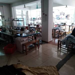 广州吉时羽服饰