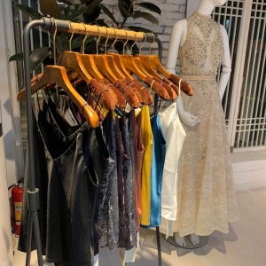 东莞市穆枚服装公司