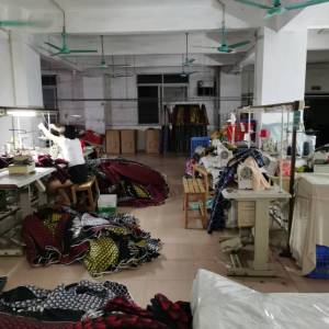 广州市白云区亿鑫制衣厂