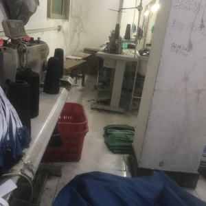 季节服装有限公司