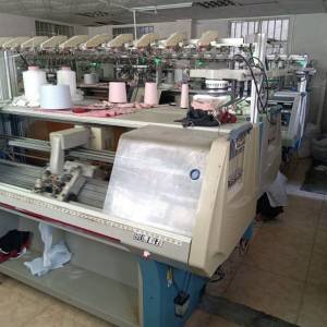 匠人服饰毛织工厂