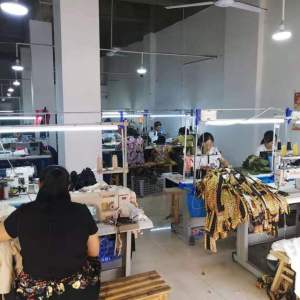 柒威(服饰)广州有限公司