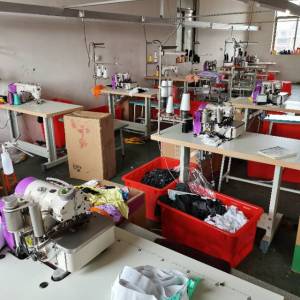 慈溪市小咔妹纸服装厂