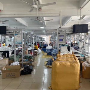 广州益麟服饰有限公司