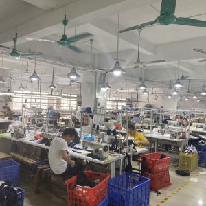 东莞市余恒申时装有限公司