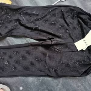 东方手工钉珠、烫钻、烫图厂