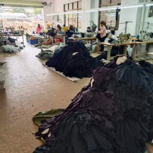 靓丽服饰有限公司