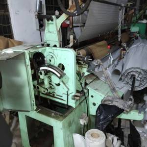 俊丰服装压折厂