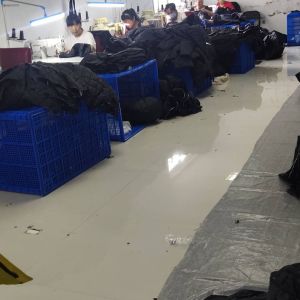 盐城美鹤服装加工厂