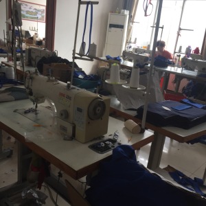 鸿运服装有限公司