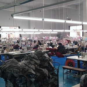 捌仟依纺织服装厂