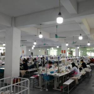 广州七厘米制衣厂