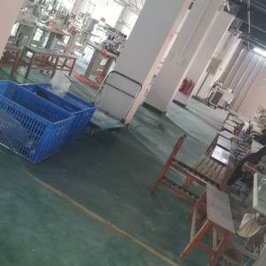 尚简洁雅服装有限公司