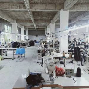 湖南靓亮发服装有限公司