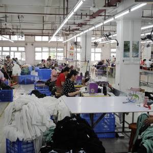 青青果服饰有限公司