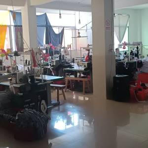 瑞金市佳芸服装有限公司