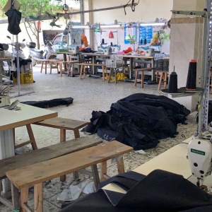 陆川县佳豪制衣厂