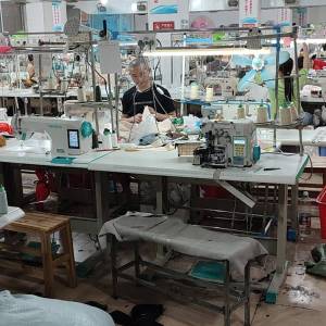 广州市欧妮雅服饰有限公司