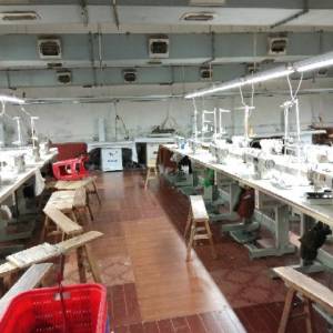 广州萤火虫服装