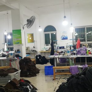 广州灿岚服装厂