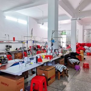 涛涛服装加工厂