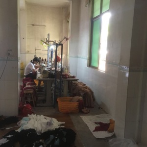 周妹服装加工厂