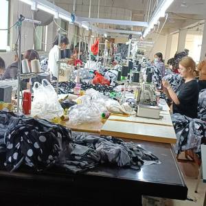 悦卓服装有限公司