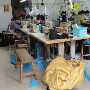 峻贤休闲织衣厂