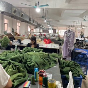 广州人和服饰有限公司