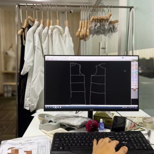 衣拾贰（广州）服饰有限公司