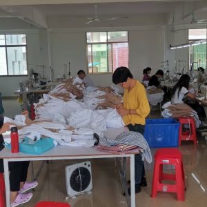 罗定市华诗服装厂