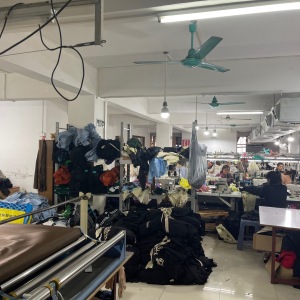 麻雀服装有限公司