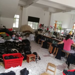 陆川县梦幻制衣厂