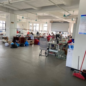 鑫融服饰有限公司