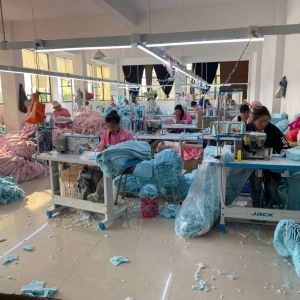 咔迪.小牛服装厂