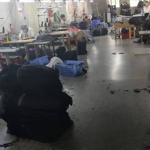 冰驰牛仔制衣厂