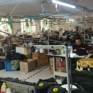 义乌市迪扬服饰有限公司