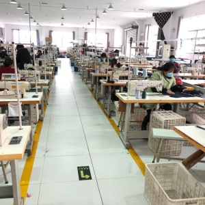 宜都市依美服装加工厂