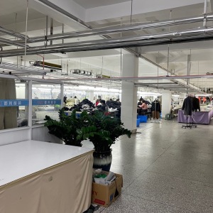 大连都利服装有限公司