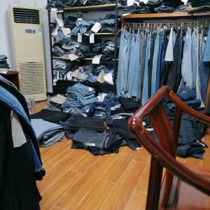 伟兴服饰制衣厂