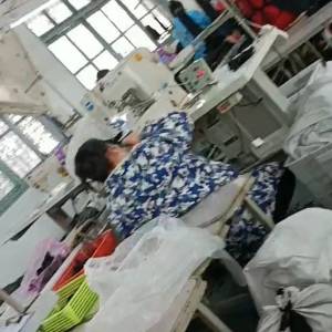 桂香服装加工厂