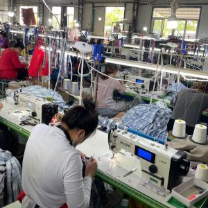 灌云肖宇服装制造厂