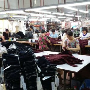 耀依服饰有限公司