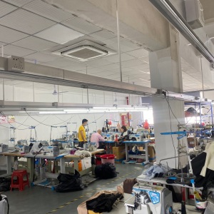 深圳市建秋服装有限公司