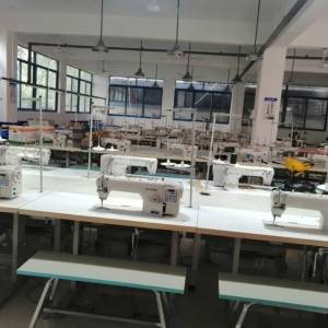 湖北新怡服装厂